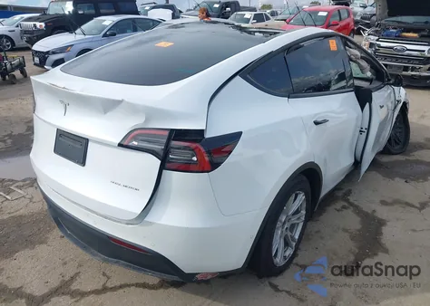 2021 Tesla Model Y Long Range Dual Motor All-Wheel Drive z USA, uszkodzony, nr VIN 5YJYGDEE6MF231468